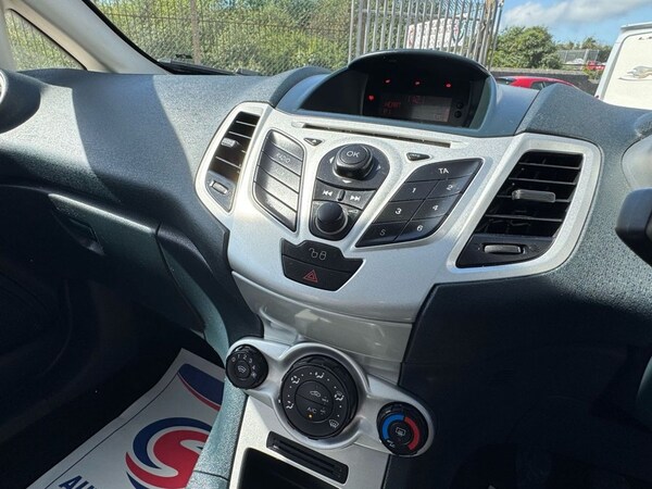 Used Ford Fiesta 2012 for sale - 74443285: Photo 30