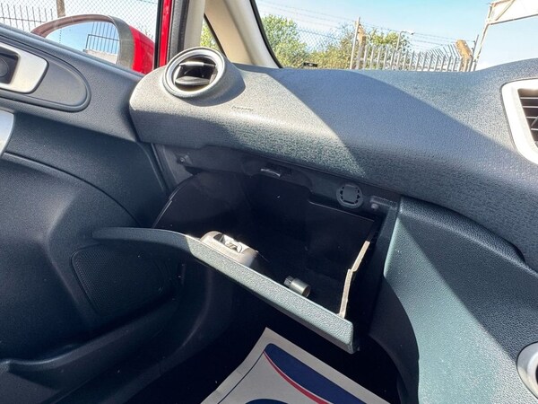 Used Ford Fiesta 2012 for sale - 74443285: Photo 31