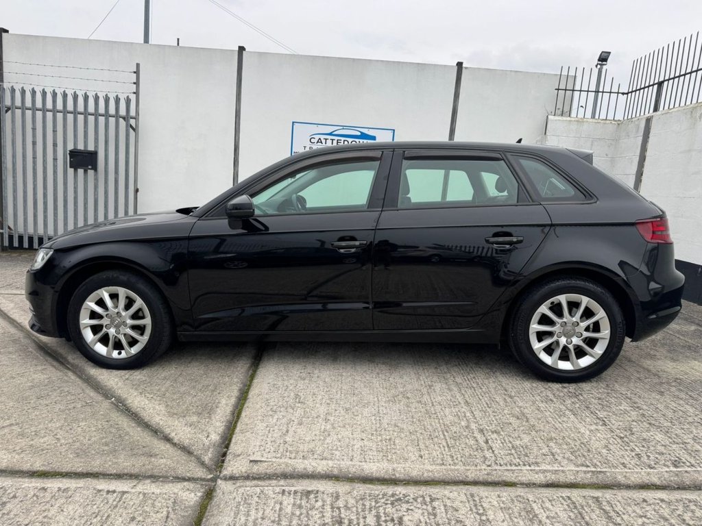 Used Audi A3 2015 for sale - 77413463: Photo 2