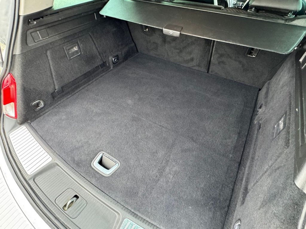 Used Vauxhall Insignia 2015 for sale - 77341785: Photo 11