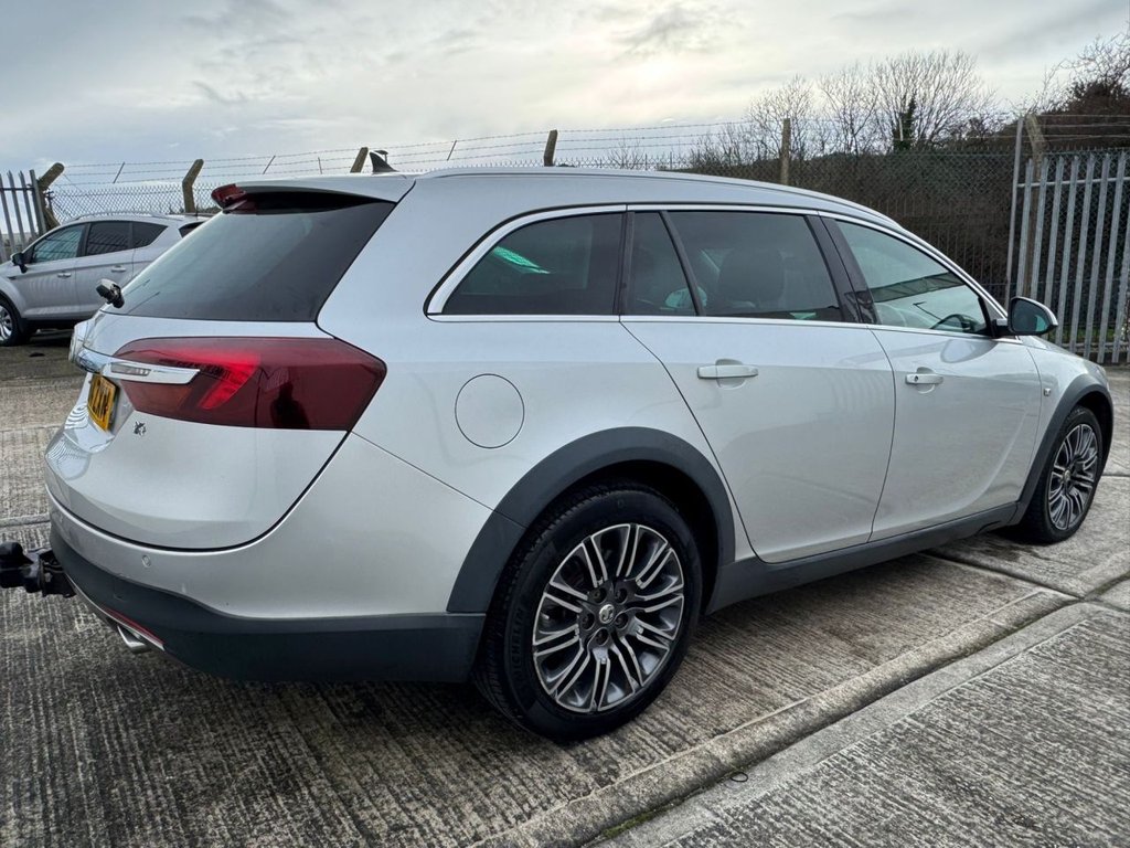 Used Vauxhall Insignia 2015 for sale - 77341785: Photo 14