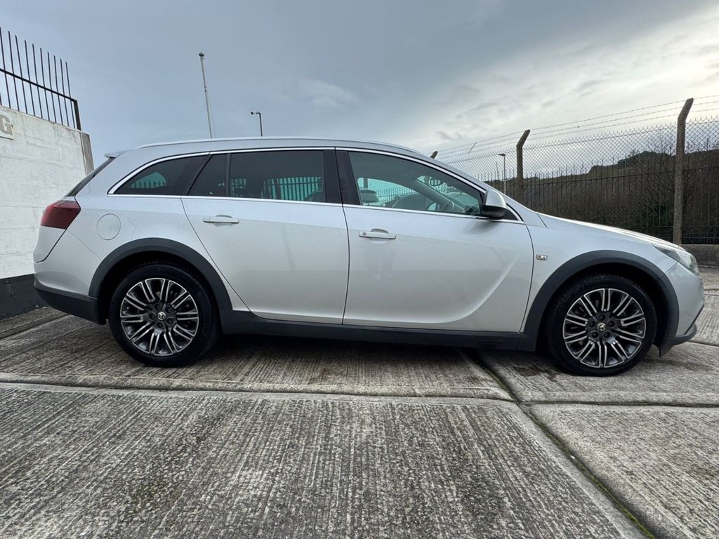 Used Vauxhall Insignia 2015 for sale - 77341785: Photo 15