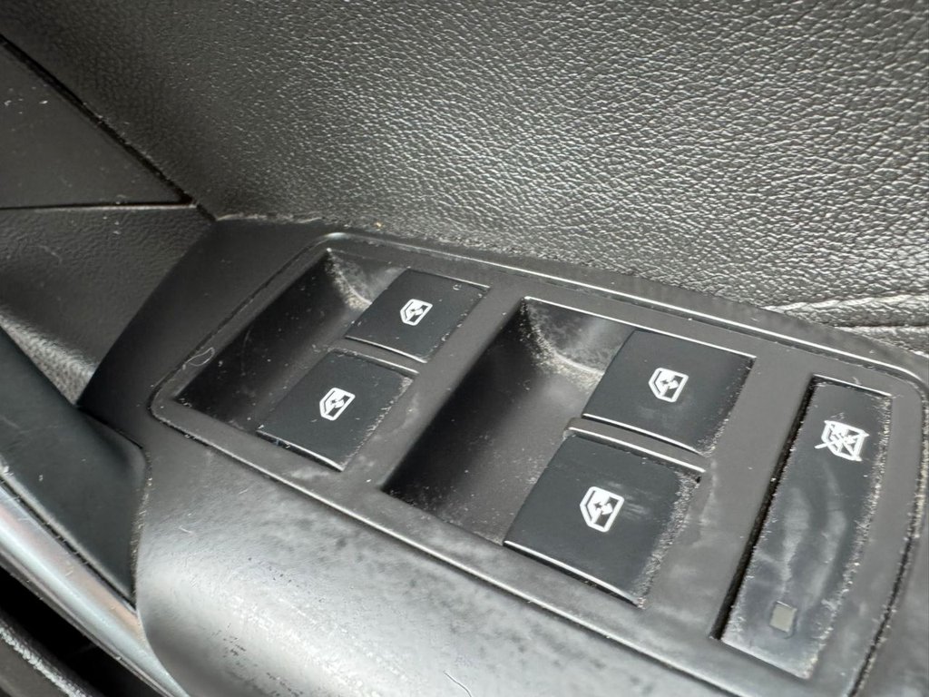 Used Vauxhall Insignia 2015 for sale - 77341785: Photo 39