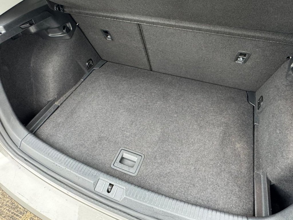 Used Volkswagen Golf 2013 for sale - 76617764: Photo 8