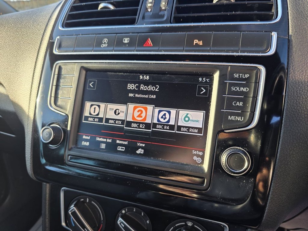 Used Volkswagen Polo 2016 for sale - 76923785: Photo 29