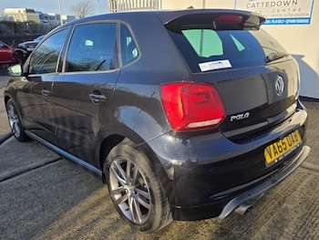 Used Volkswagen Polo 2016 for sale - 76923785: Photo