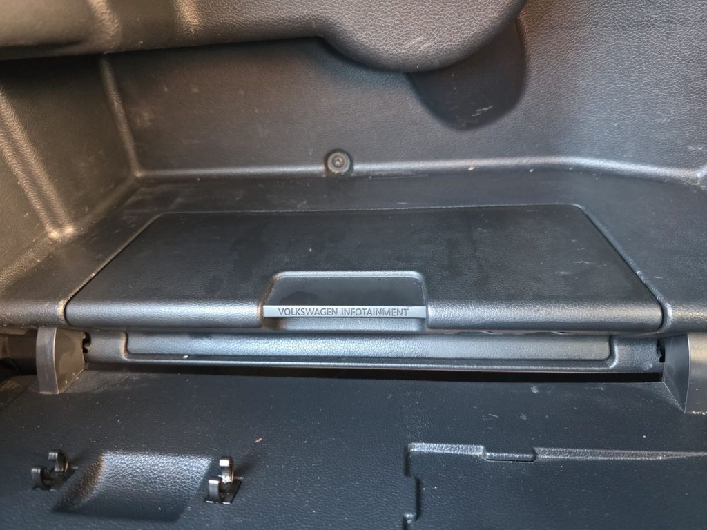 Used Volkswagen Polo 2016 for sale - 76923785: Photo 42