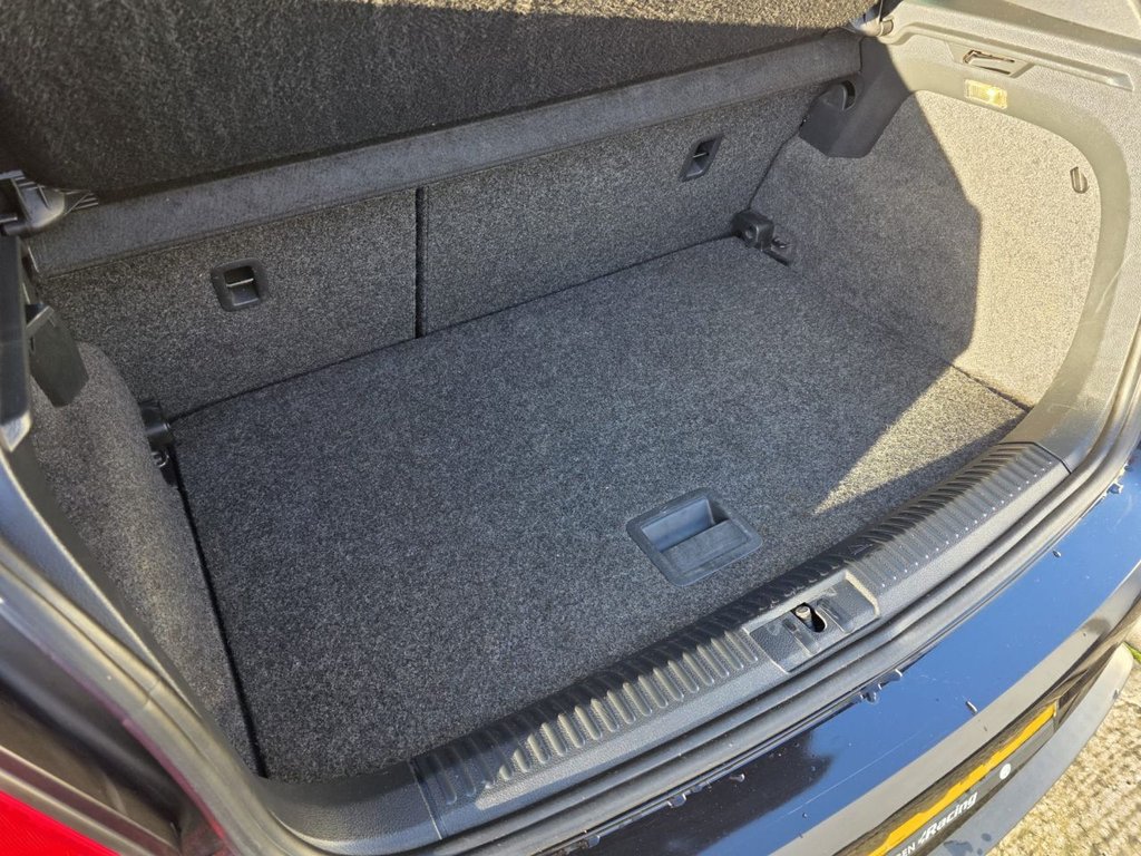 Used Volkswagen Polo 2016 for sale - 76923785: Photo 9