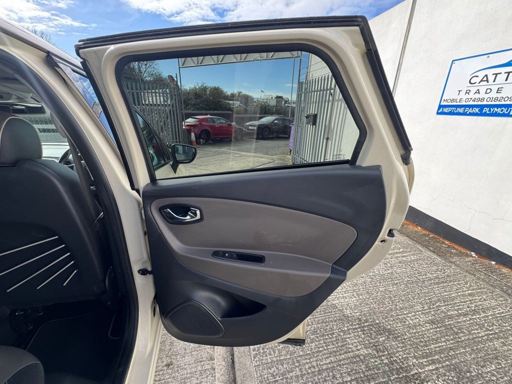 Used Renault Captur 2016 for sale - 77810036: Photo 15