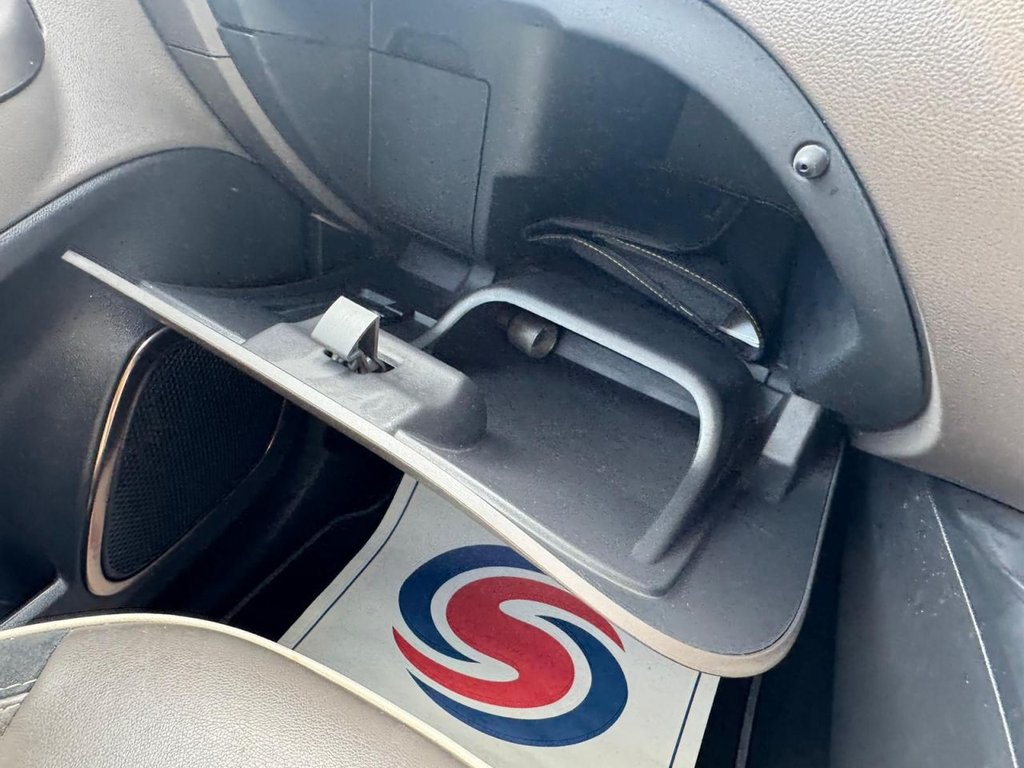 Used Renault Captur 2016 for sale - 77810036: Photo 42