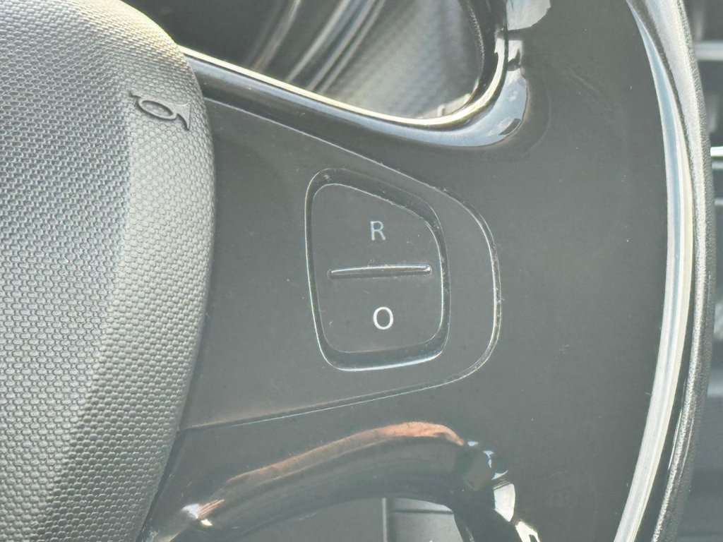 Used Renault Captur 2015 for sale - 77967192: Photo 25