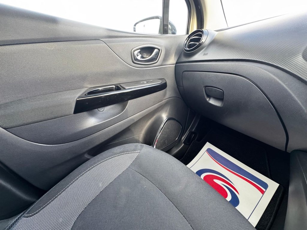 Used Renault Captur 2015 for sale - 77967192: Photo 33