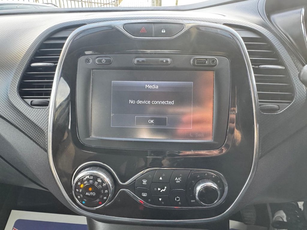 Used Renault Captur 2015 for sale - 77967192: Photo 41