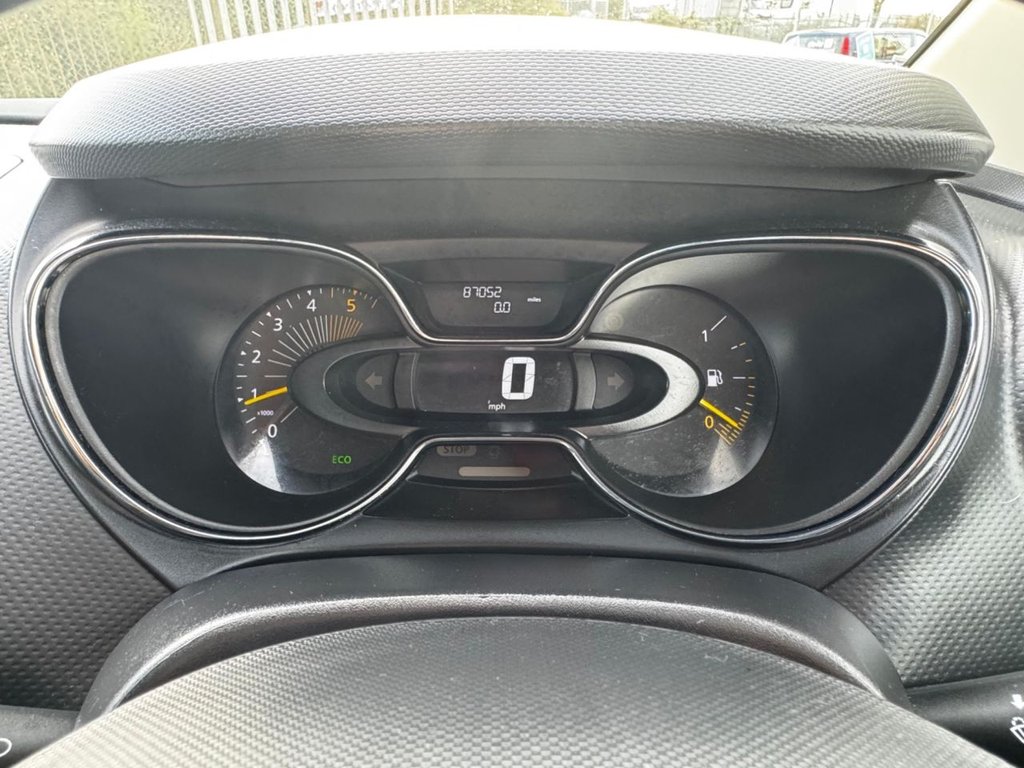 Used Renault Captur 2015 for sale - 77967192: Photo 45