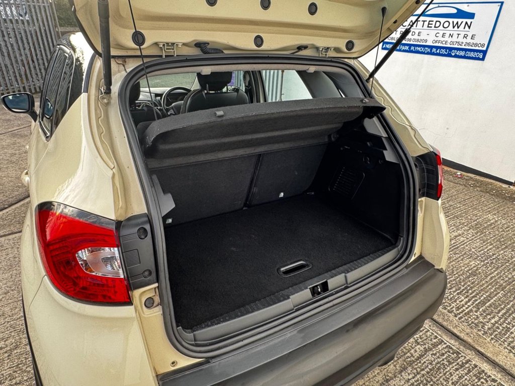 Used Renault Captur 2015 for sale - 77967192: Photo 6