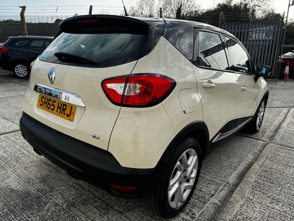 Used Renault Captur 2015 for sale - 77967192: Photo 8