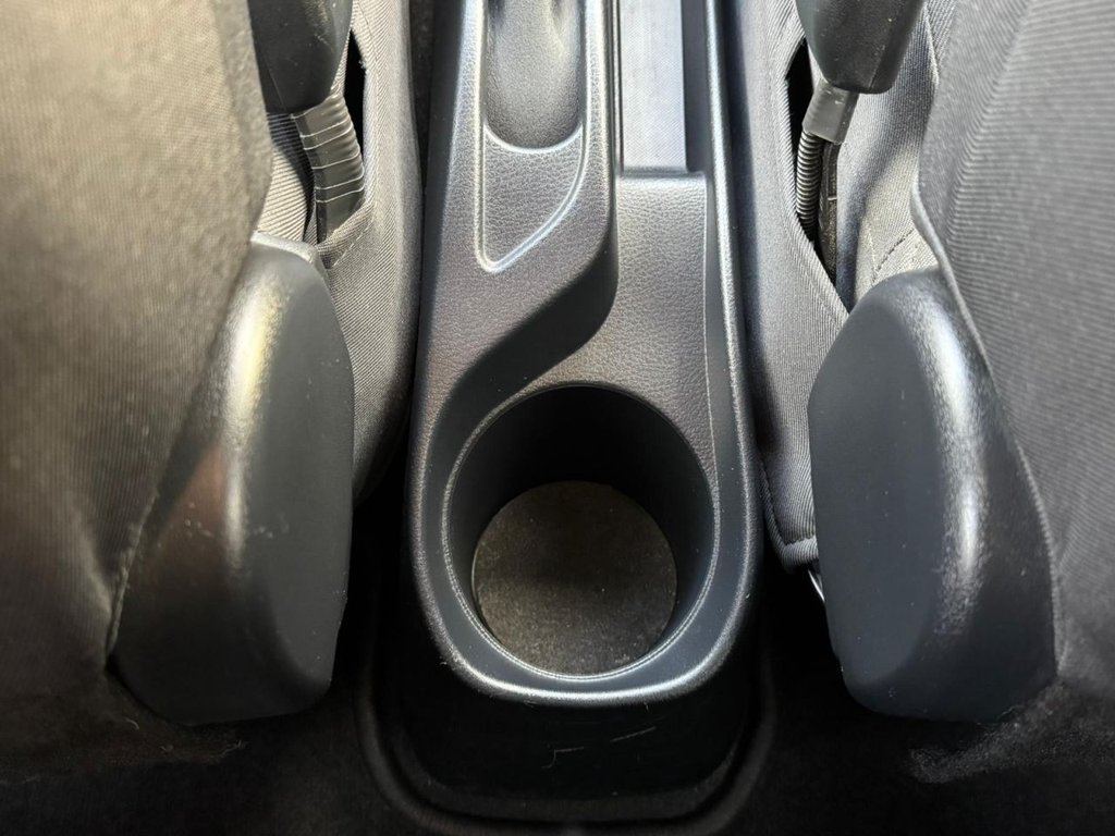 Used Toyota Yaris 2015 for sale - 76345495: Photo 17
