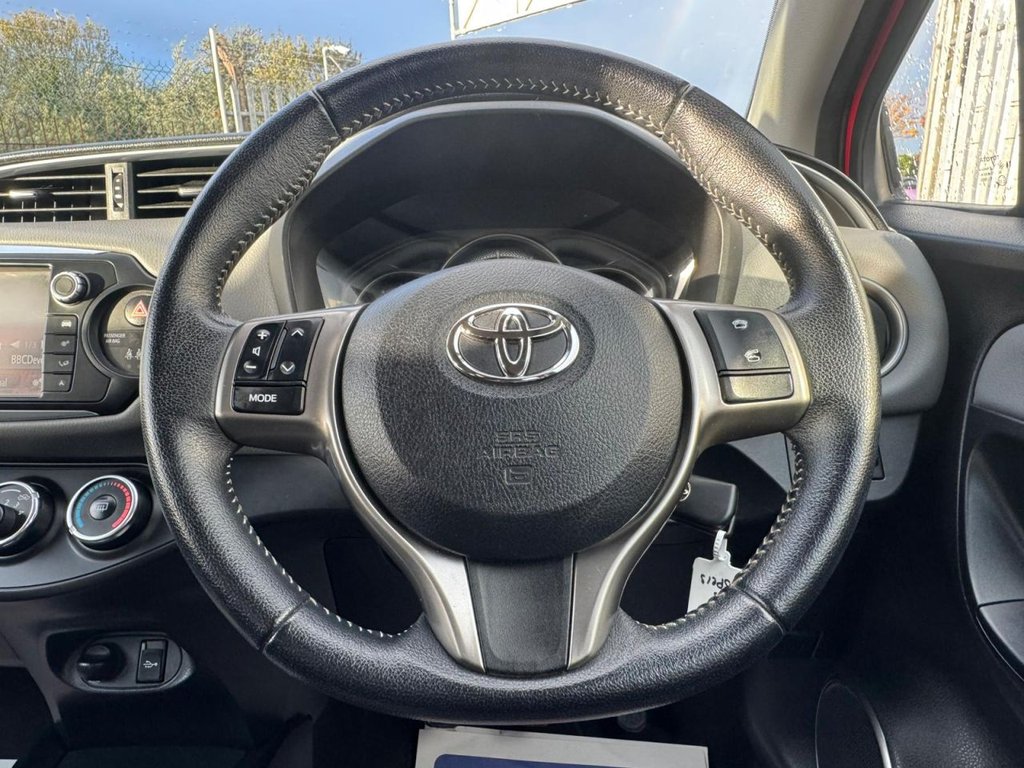 Used Toyota Yaris 2015 for sale - 76345495: Photo 19
