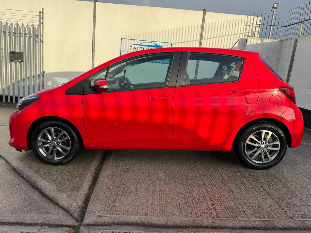 Used Toyota Yaris 2015 for sale - 76345495: Photo 2