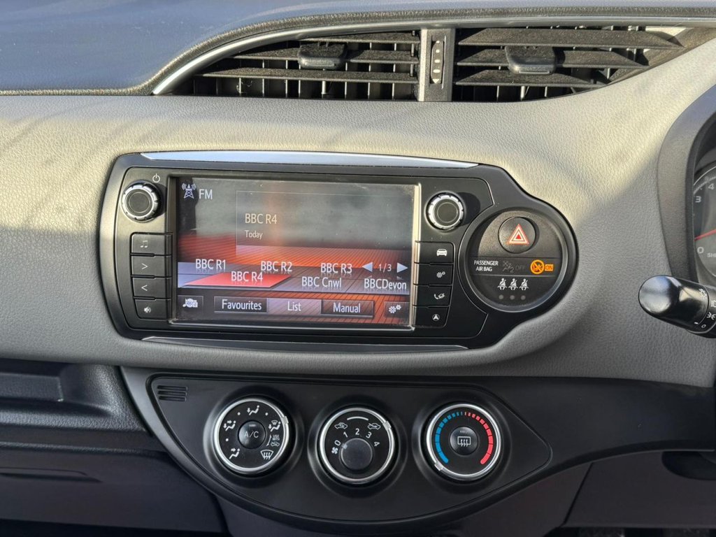 Used Toyota Yaris 2015 for sale - 76345495: Photo 22