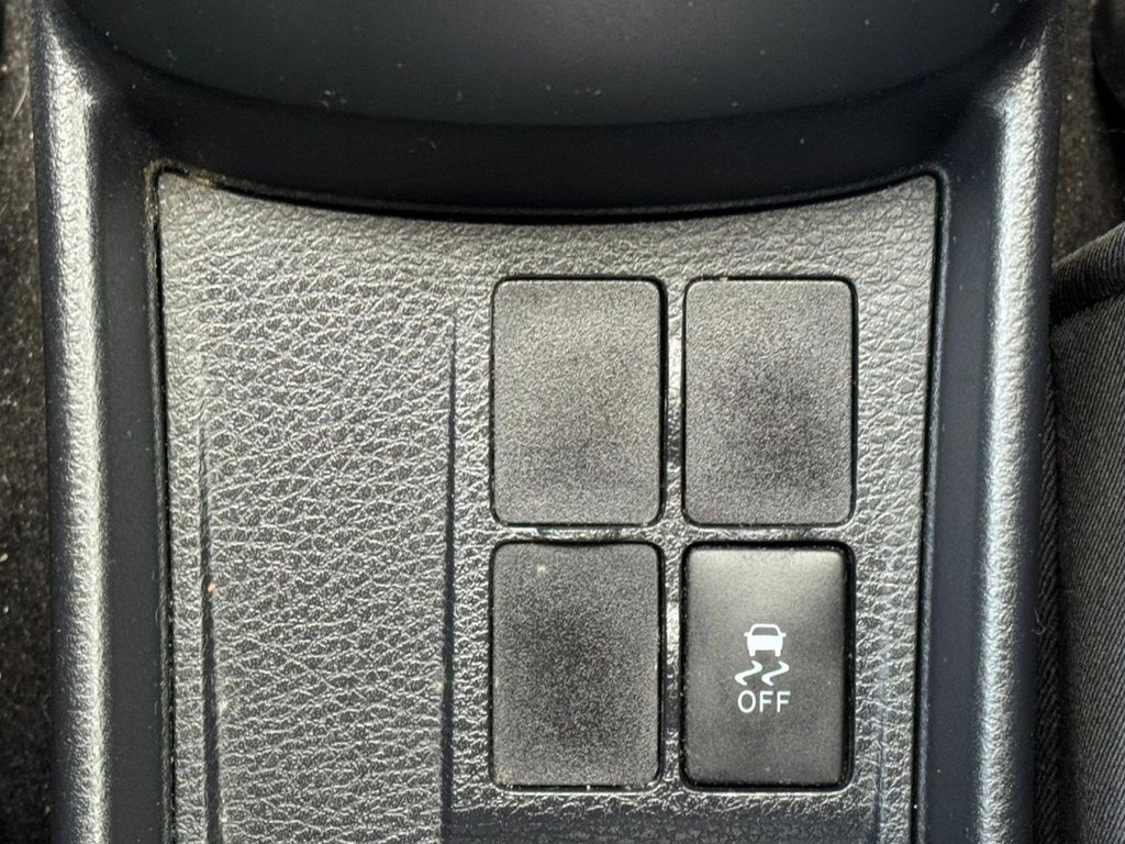 Used Toyota Yaris 2015 for sale - 76345495: Photo 42