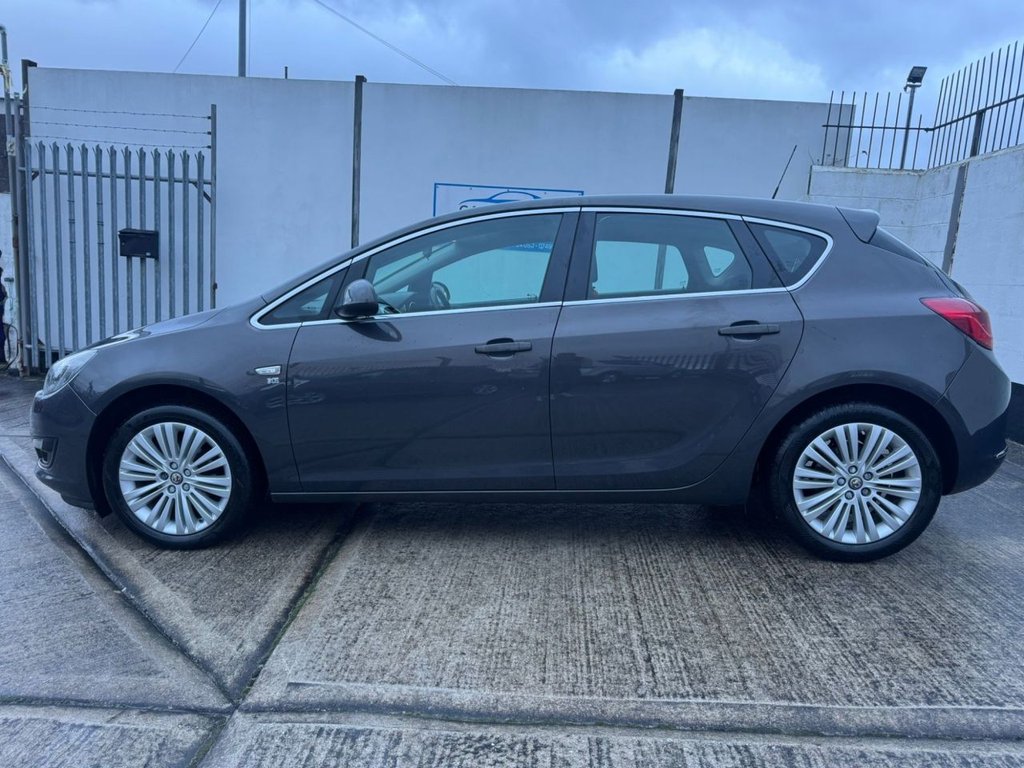 Used Vauxhall Astra 2014 for sale - 77384542: Photo 2