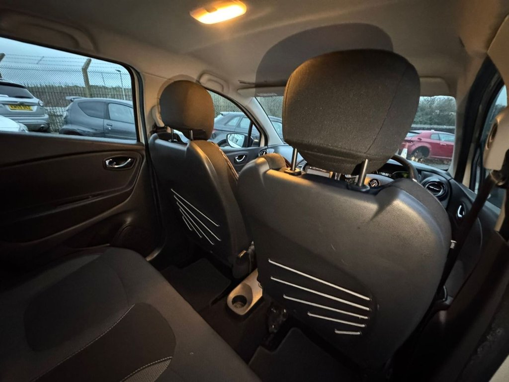 Used Renault Captur 2015 for sale - 77627460: Photo 17