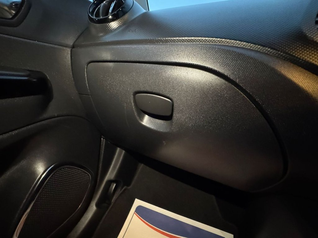 Used Renault Captur 2015 for sale - 77627460: Photo 38