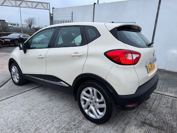 Used Renault Captur 2015 for sale - 77627460: Photo