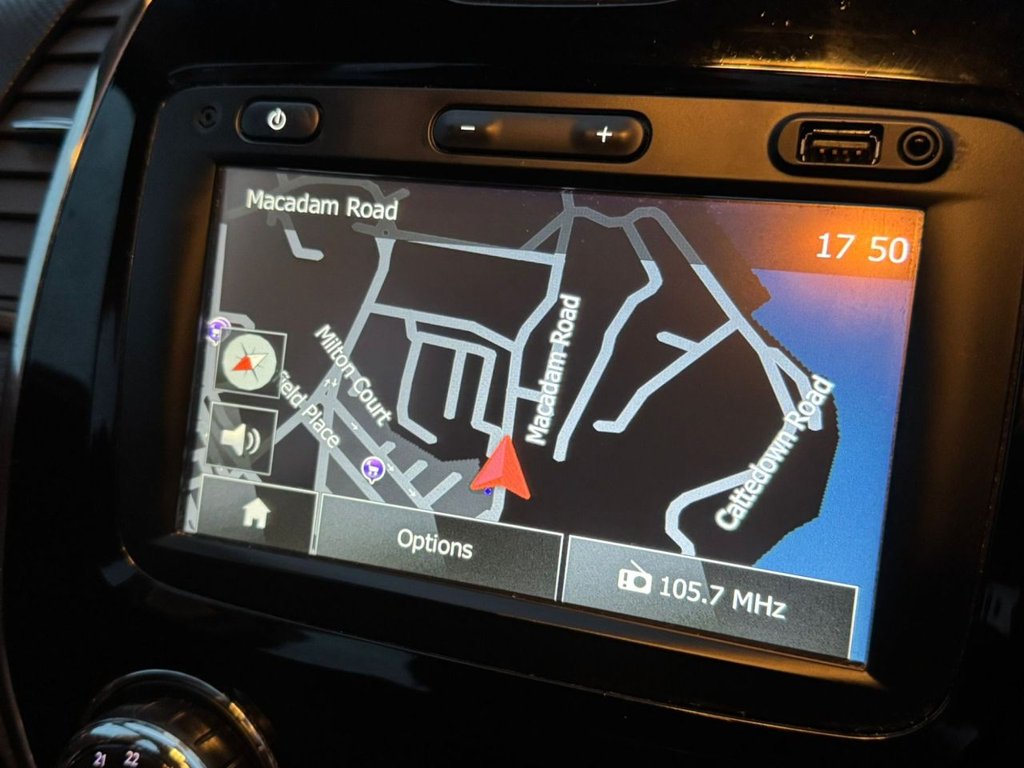 Used Renault Captur 2015 for sale - 77627460: Photo 42