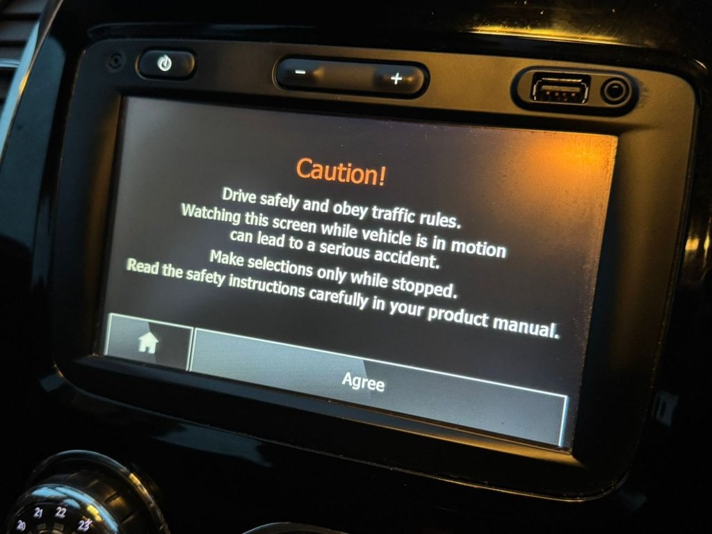 Used Renault Captur 2015 for sale - 77627460: Photo 43