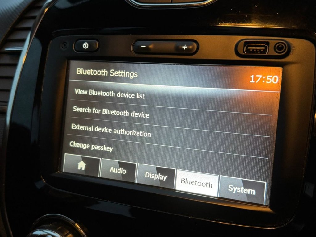 Used Renault Captur 2015 for sale - 77627460: Photo 46