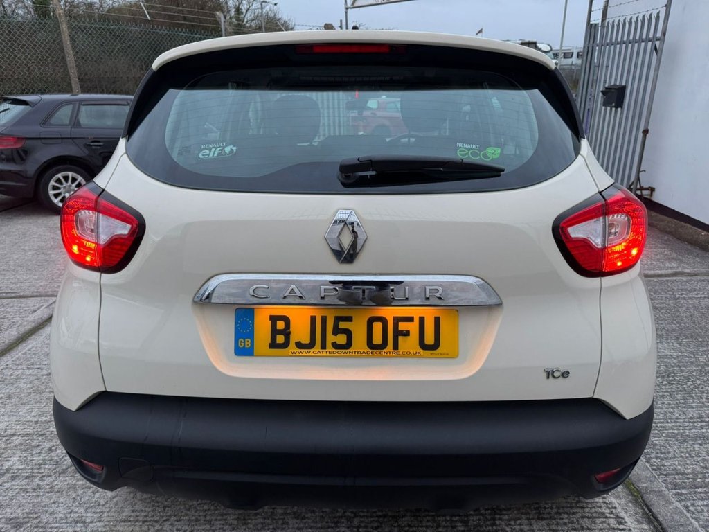 Used Renault Captur 2015 for sale - 77627460: Photo 5