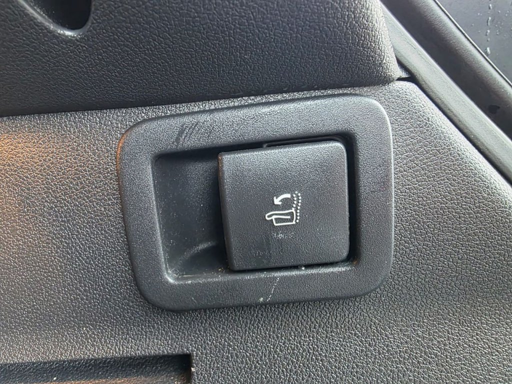 Used Peugeot 3008 2016 for sale - 77680718: Photo 12