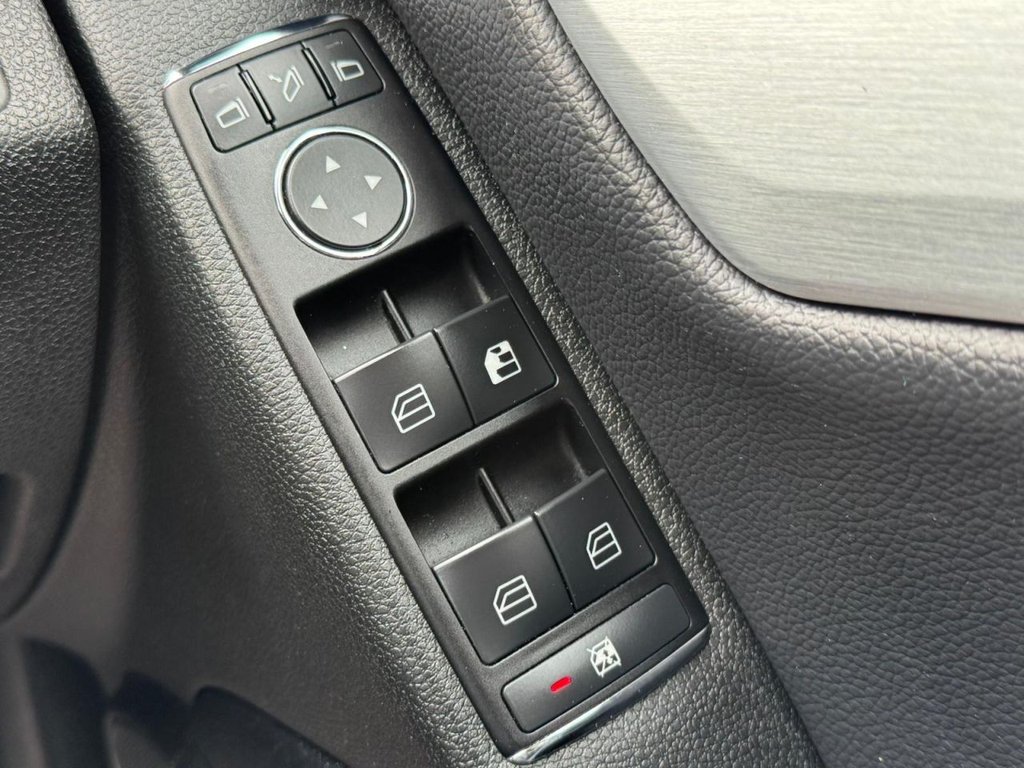 Used Mercedes-Benz C Class 2009 for sale - 77920516: Photo 42