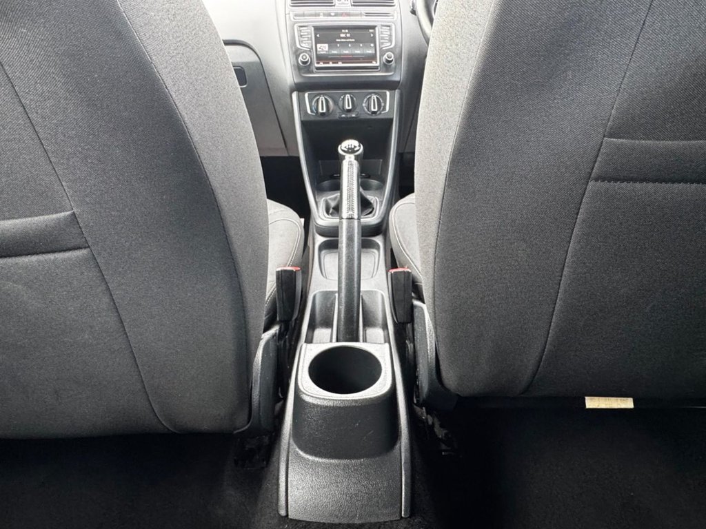 Used Volkswagen Polo 2015 for sale - 77442211: Photo 15