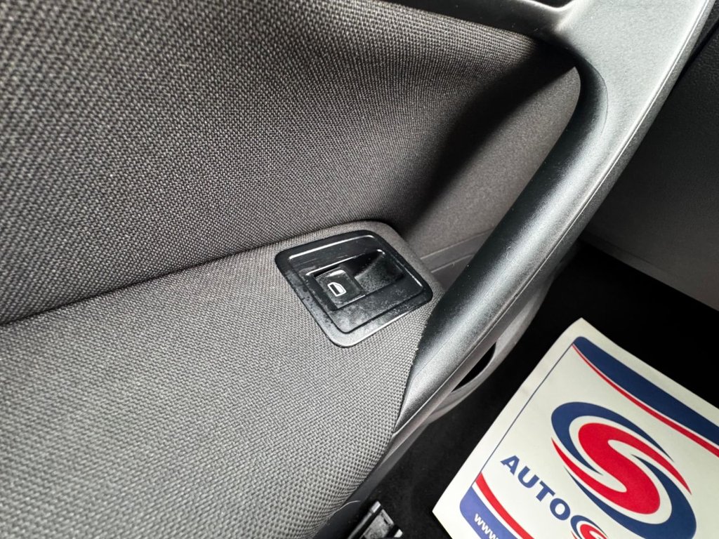 Used Volkswagen Polo 2015 for sale - 77442211: Photo 33