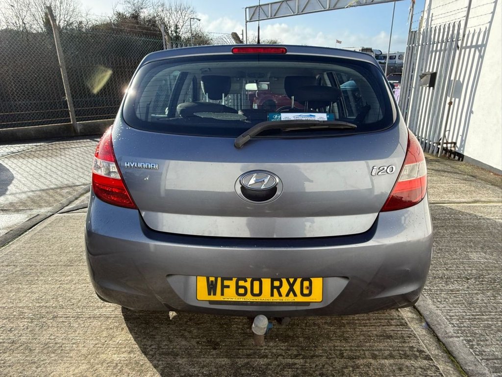 Used Hyundai i20 2010 for sale - 77372879: Photo 2