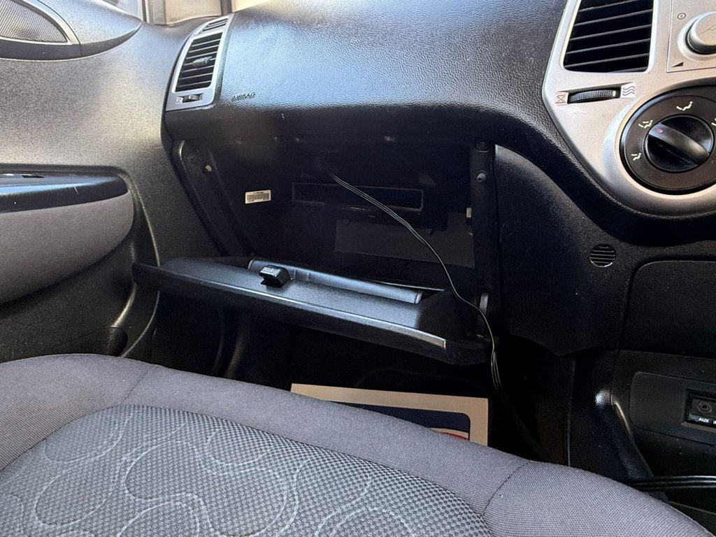 Used Hyundai i20 2010 for sale - 77372879: Photo 27