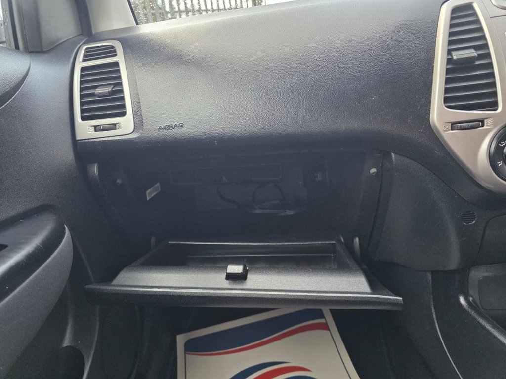 Used Hyundai i20 2010 for sale - 77372879: Photo 41