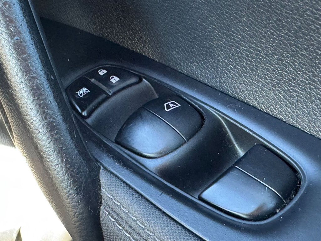 Used Nissan Qashqai 2014 for sale - 76081032: Photo 35