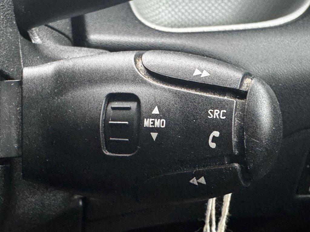 Used Citroen C3 Picasso 2011 for sale - 76973051: Photo 30