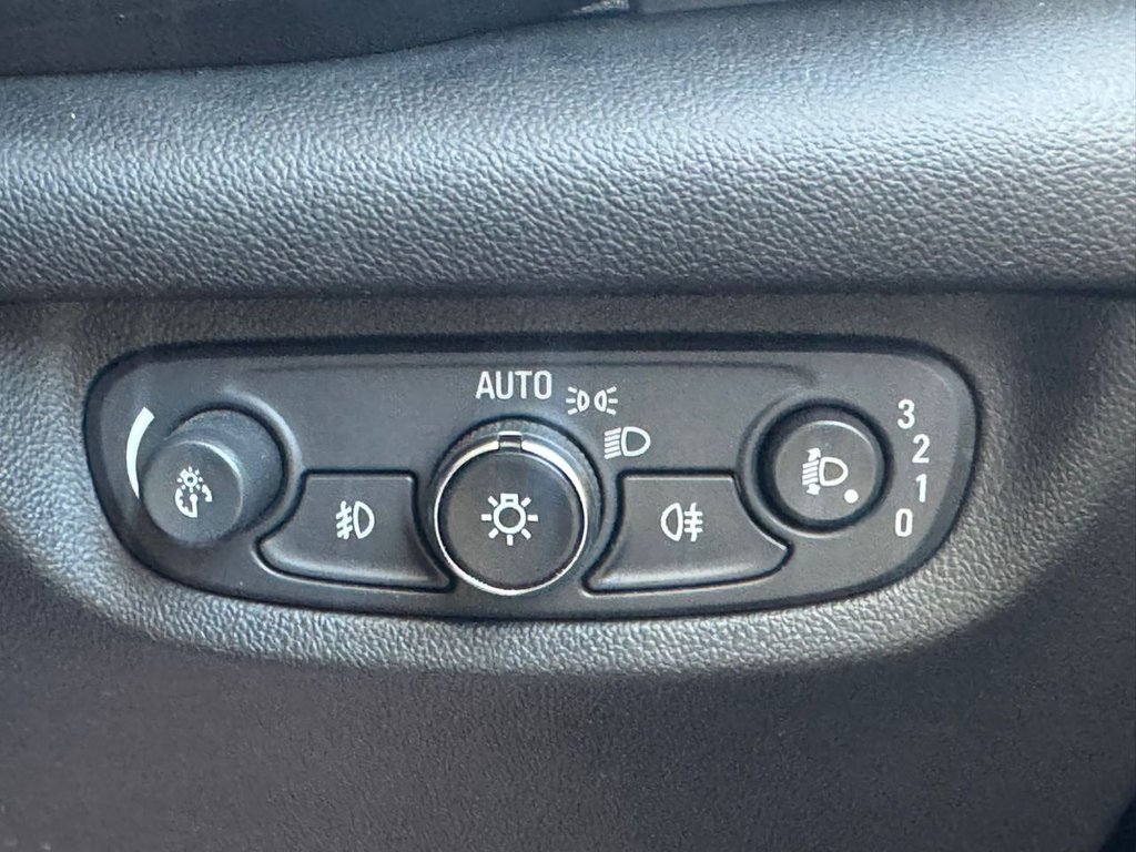 Used Vauxhall Insignia 2018 for sale - 76617834: Photo 41