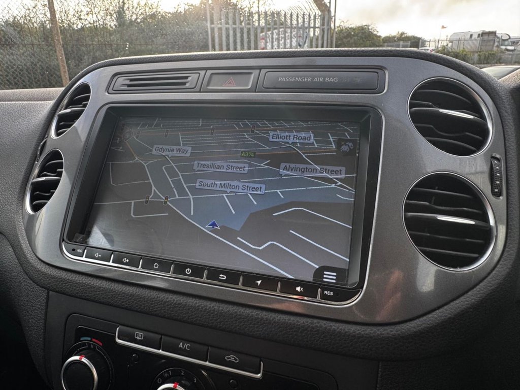 Used Volkswagen Tiguan 2012 for sale - 78172337: Photo 41