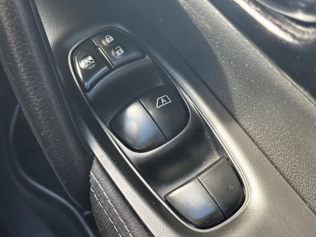 Used Nissan Qashqai 2015 for sale - 75986534: Photo 34
