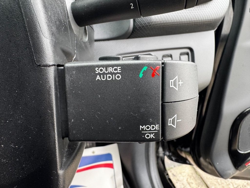 Used Renault Clio 2015 for sale - 76563323: Photo 23