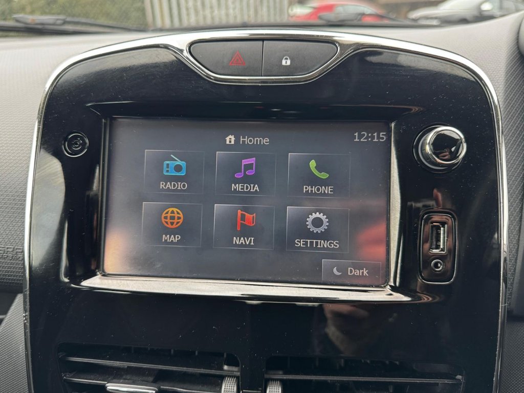 Used Renault Clio 2015 for sale - 76563323: Photo 30