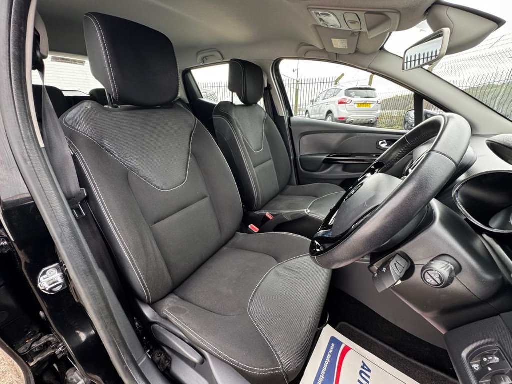 Used Renault Clio 2015 for sale - 76563323: Photo 35