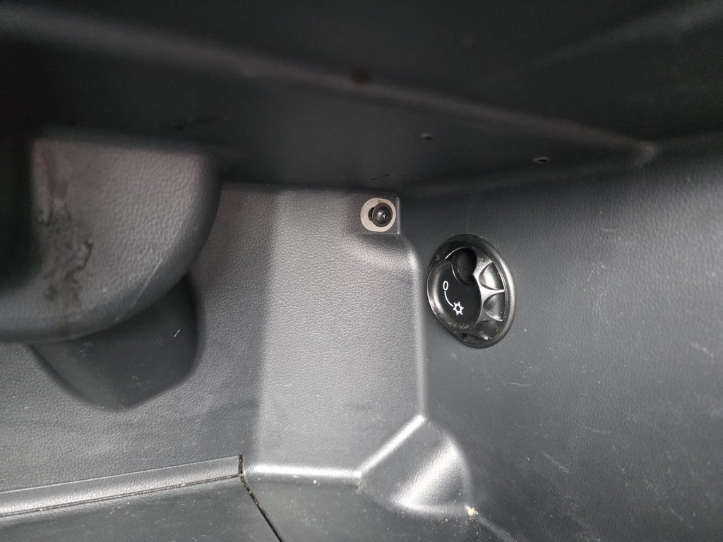 Used Volkswagen Polo 2013 for sale - 76345765: Photo 31