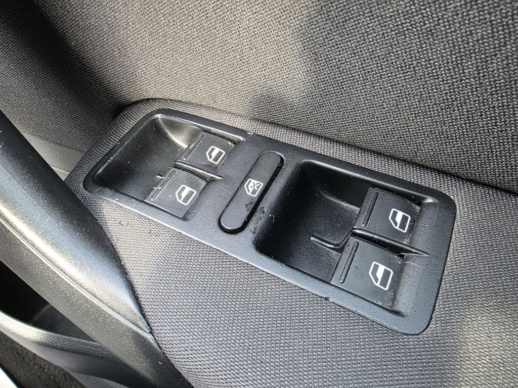 Used Volkswagen Polo 2013 for sale - 76345765: Photo 33